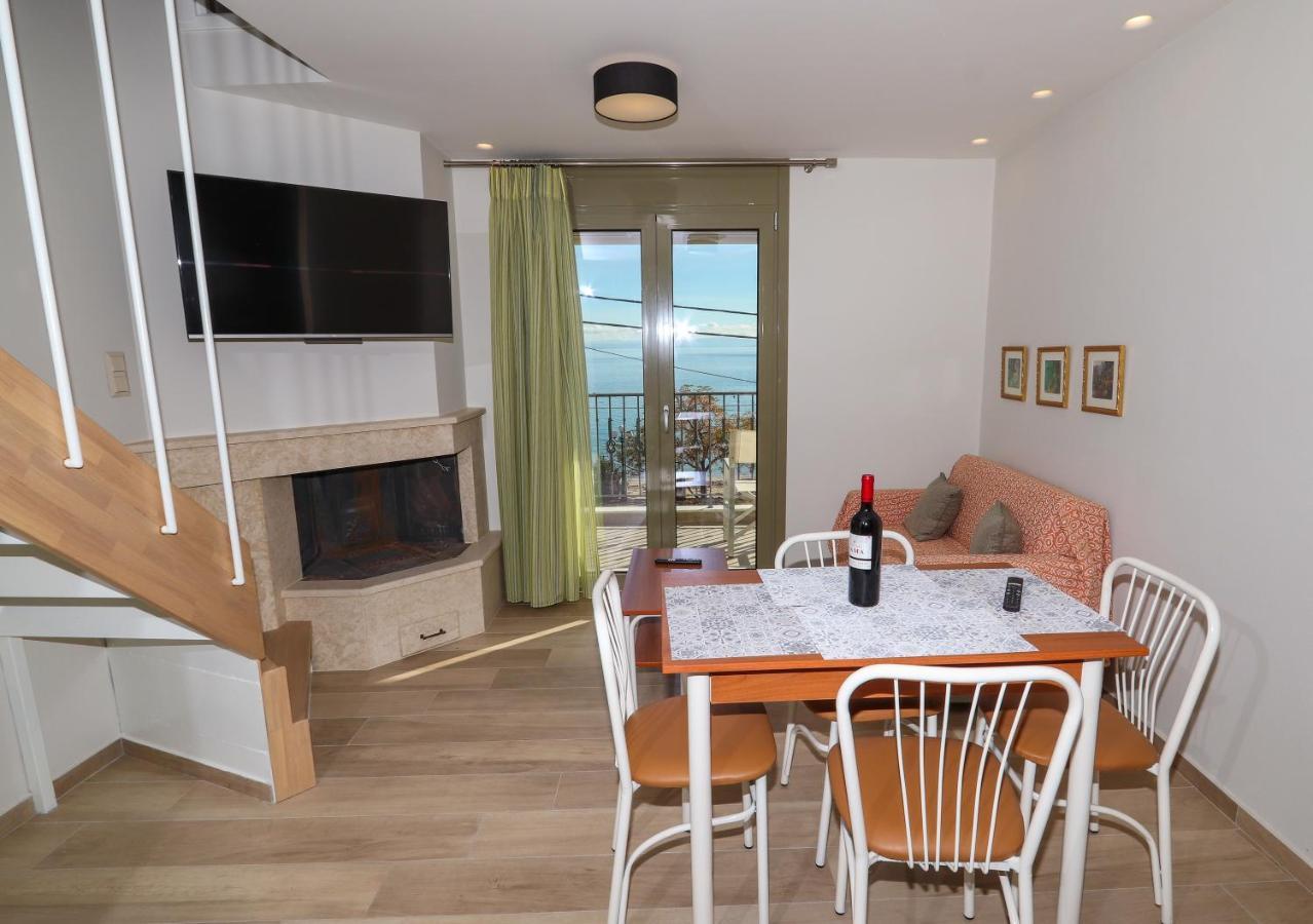 Gialtra East & West Seaside Apartments מראה חיצוני תמונה